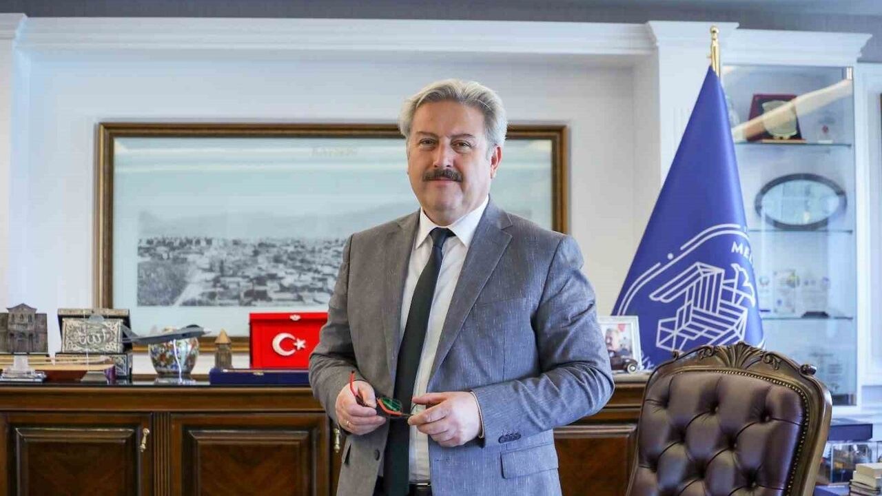 Melikgazi Whatsapp İhbar Hattı 2025'te 53 Bin Talebe Ulaştı