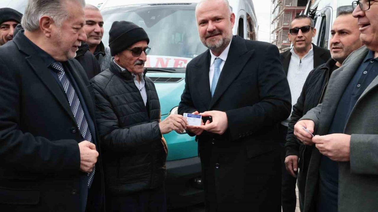 Menemen'de Asarlık dolmuş hattı Menemen Devlet Hastanesi'ne bağlandı