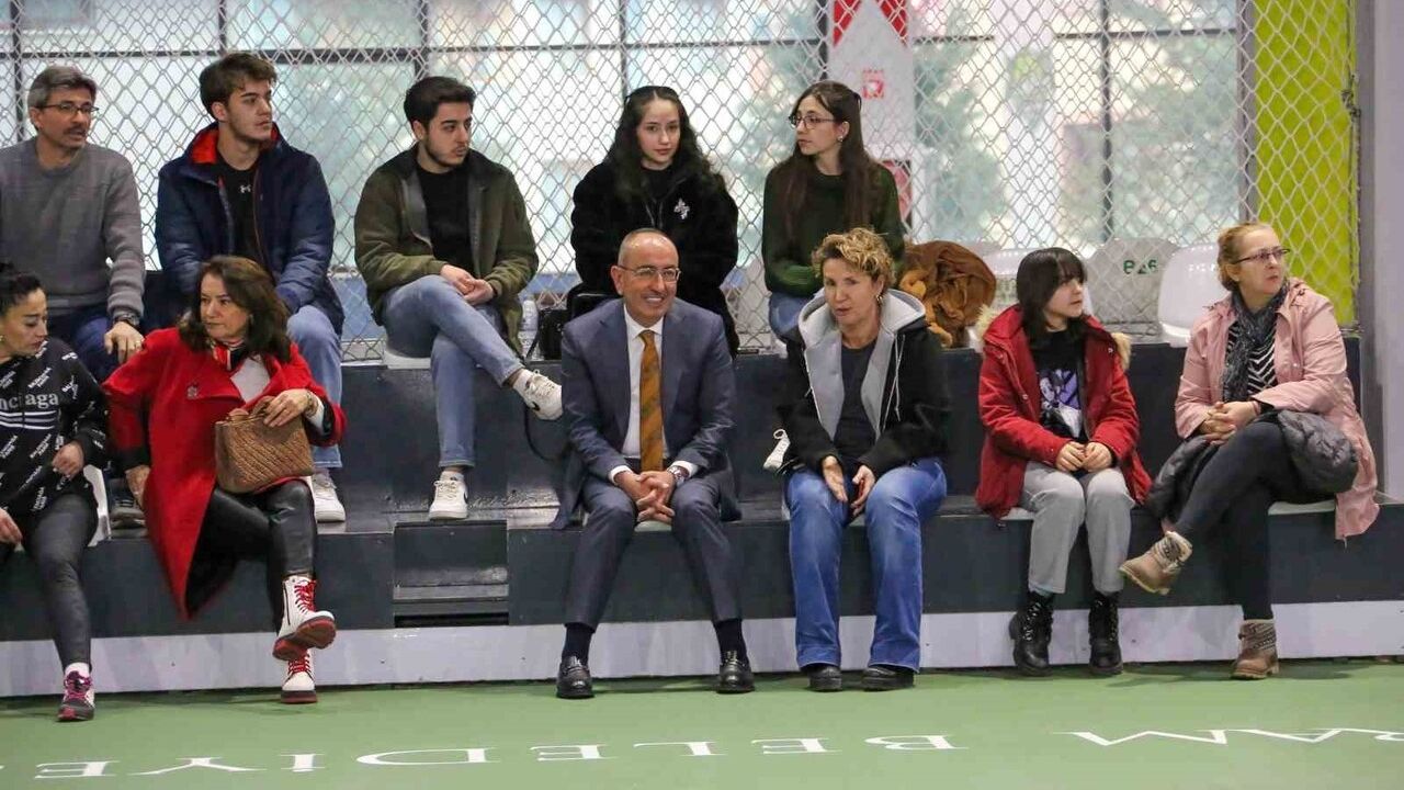 Meram'da Aile Kort Tenis Turnuvası 25-28 Aralık'ta