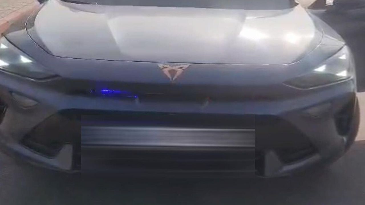 Mersin'de çakar tertibatlı araca 276 bin 344 TL ceza ve trafikten men