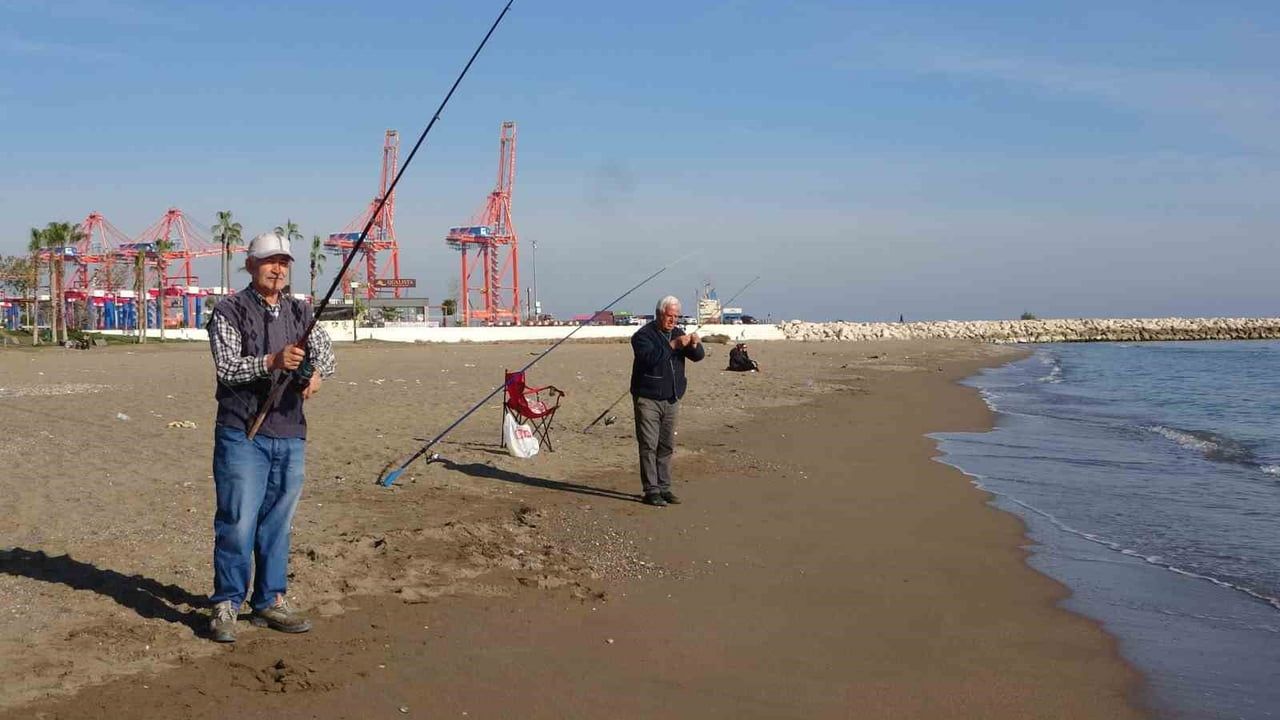 Mersin’de Pastırma Yazı: Aralıkta 20°C’yi Aşan Sıcaklıklarla Türkiye’nin Zirvesinde