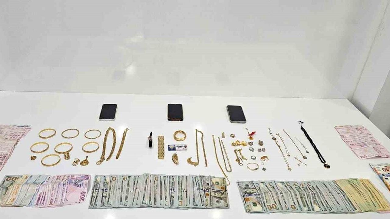 Mersin'de 'polis ve savcı' dolandırıcılarına operasyon: 18 milyonluk altın ve para ele geçti, 28 tutuklama