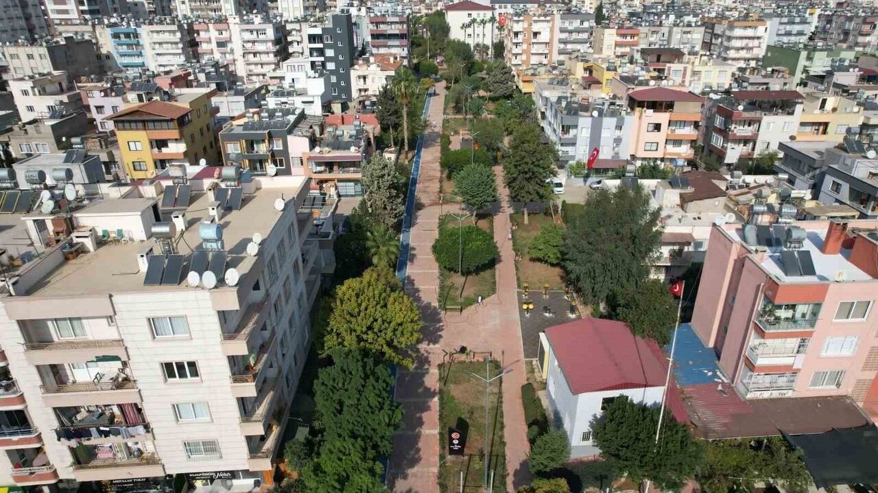 Mersin’de Yenilenen Manolya Parkı’na Şehit Emre Öztürk’ün Adı Verildi