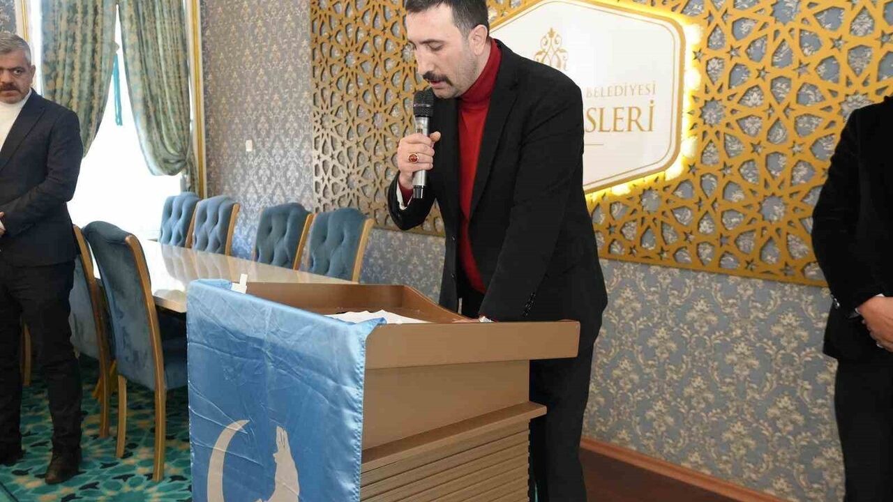 MHP'li Adem Yurdagül, Erzurum Ülkü Ocakları Başkanlarıyla Buluştu