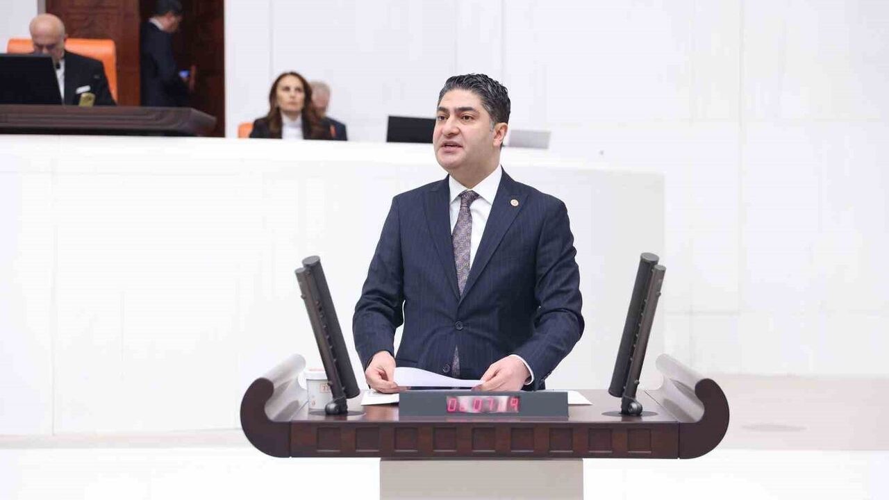 MHP'li Özdemir: Yunanistan Lozan ve Paris'i İhlal Ediyor, Sabrımız Tükeniyor