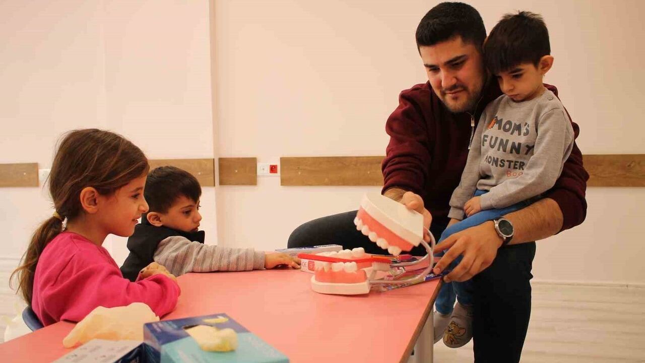 Midyat'ta Özel Çocuklara Ağız ve Diş Sağlığı Ziyareti