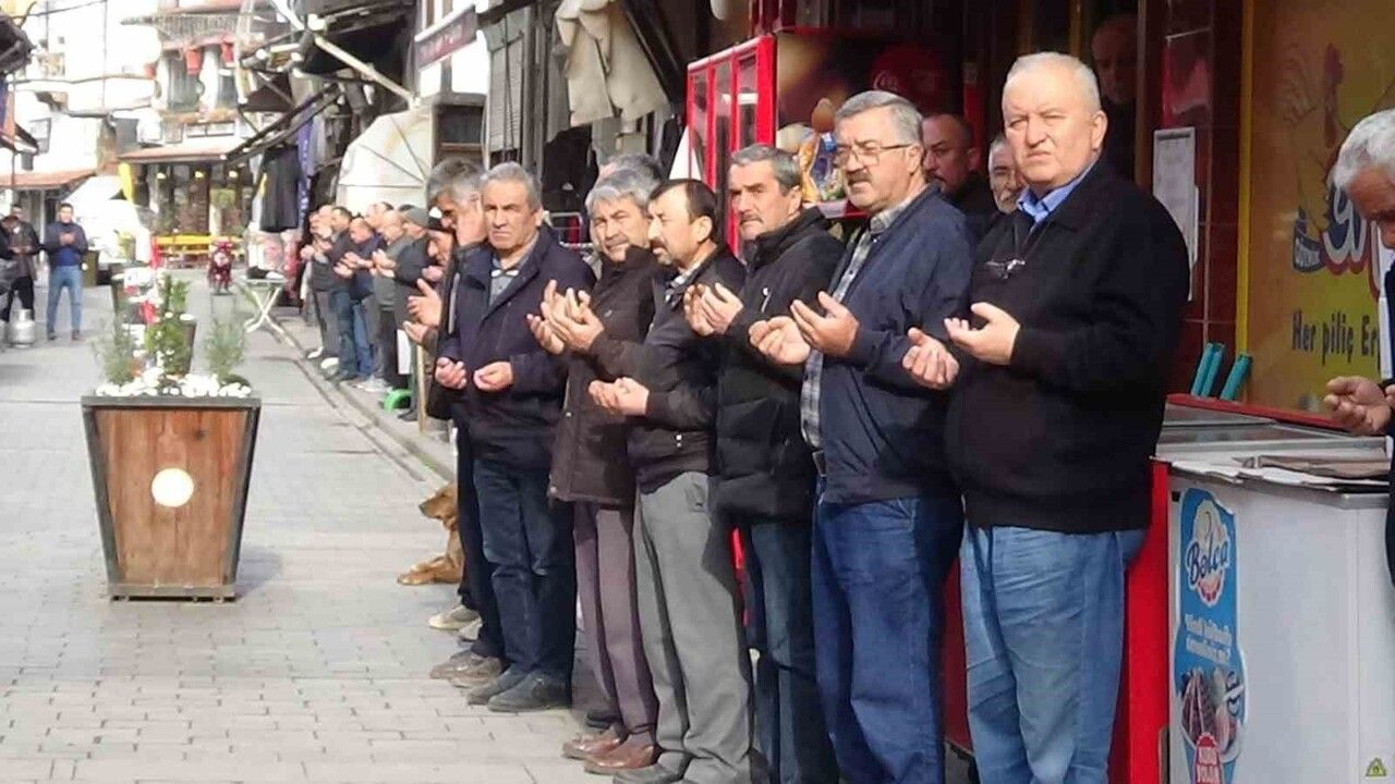 Mudurnu'da 8 Asırlık Esnaf Duası Geleneği Sürüyor
