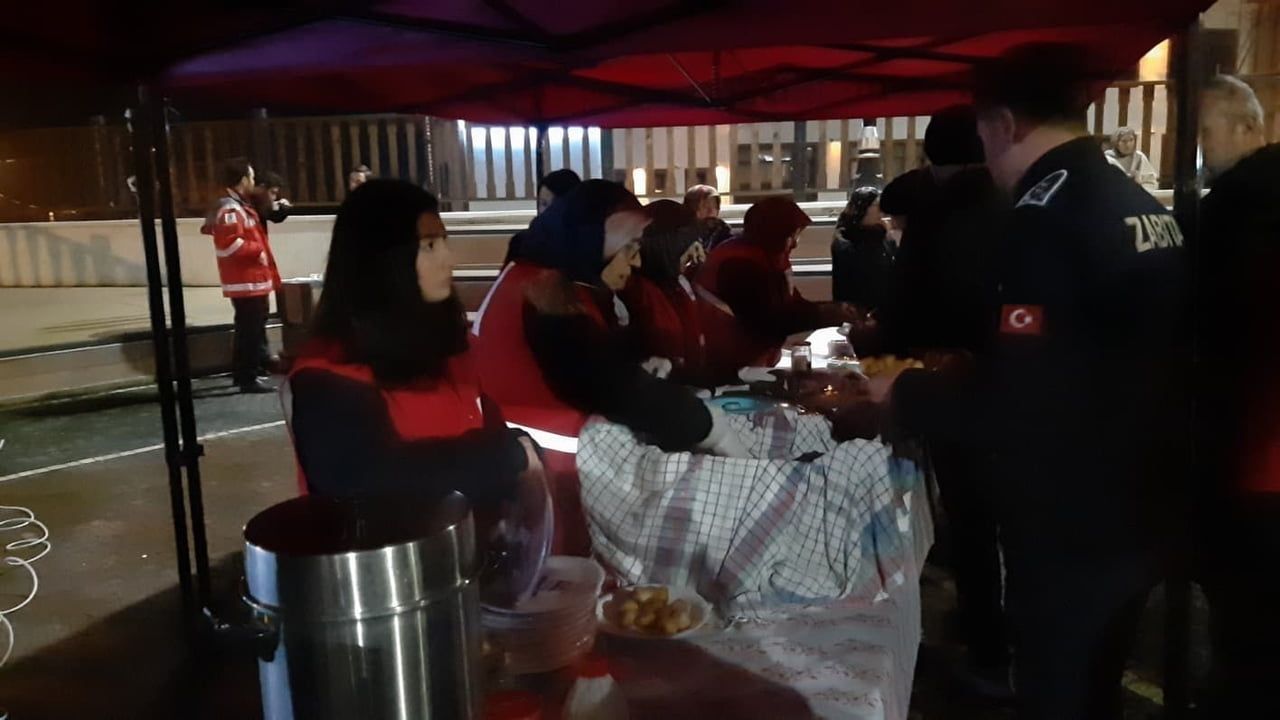 Mudurnu'da Regaip Kandili'nde Lokma Geleneği Yeniden Yaşatıldı