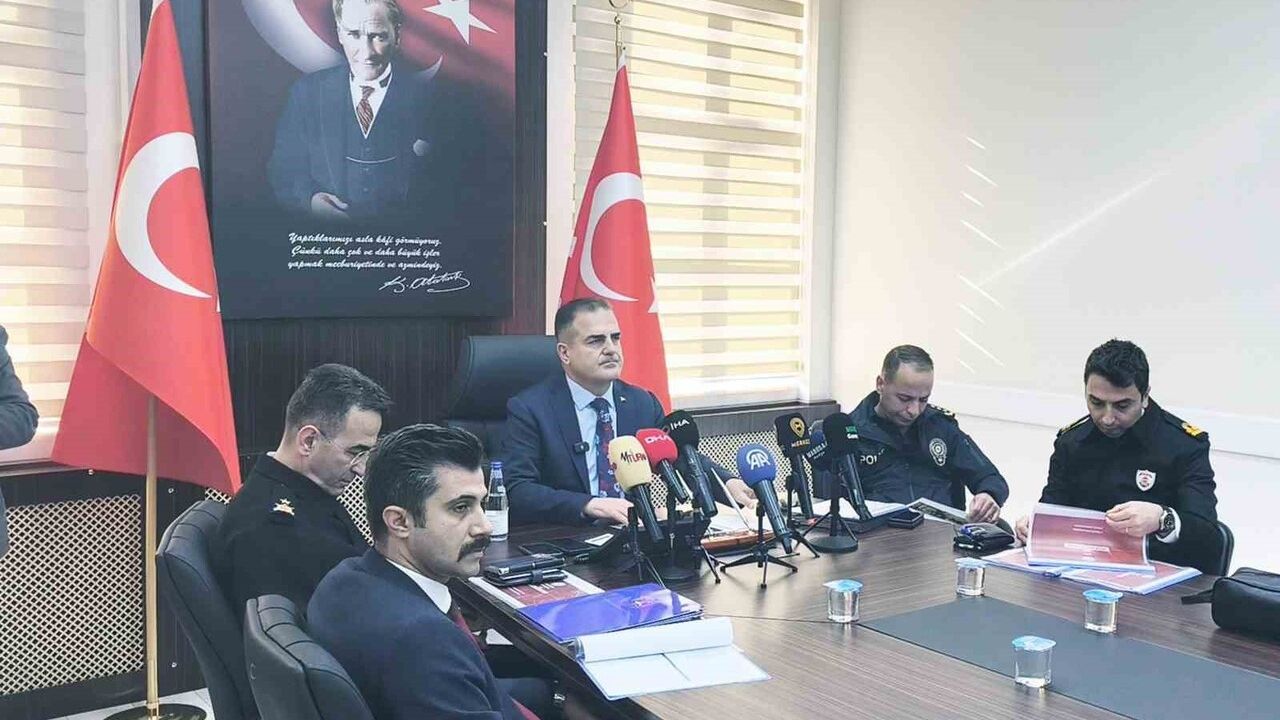 Muğla'da 11 Ayda 2 milyon 657 bin 914 Araç Denetlendi — Vali Dr. İdris Akbıyık Açıkladı