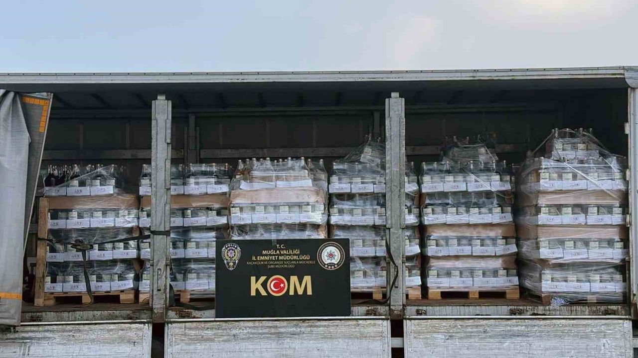 Muğla'da 4 bin 737,6 litre sahte alkol ele geçirildi