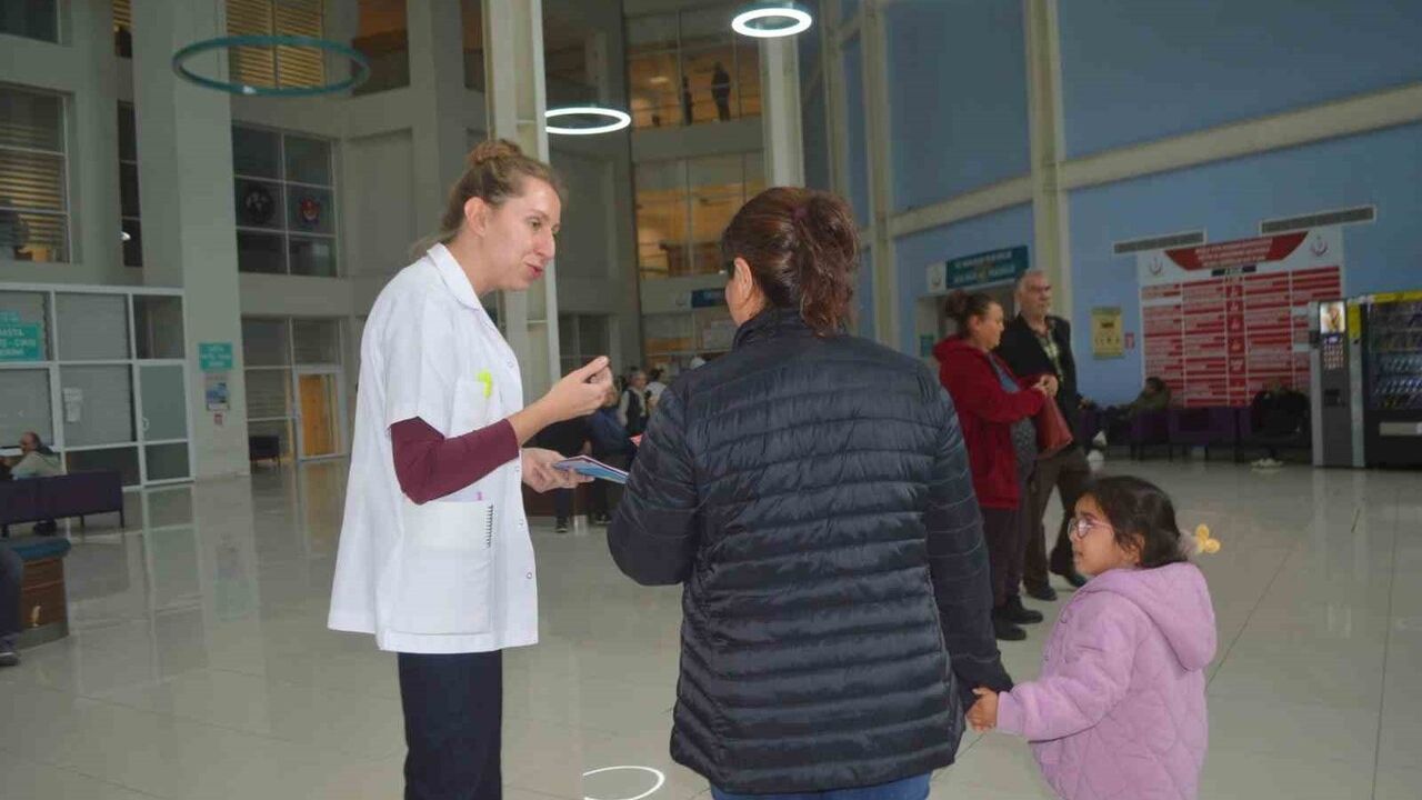 Muğla'da Dünya AIDS Günü: Hastanede HIV/AIDS Farkındalığı