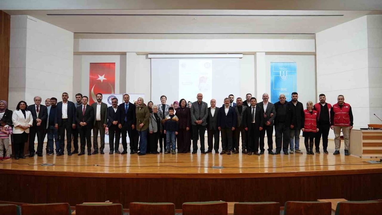 Muğla'da 'İletişim Ailede Başlar' Konferansı — Dr. Fatih Akbaba