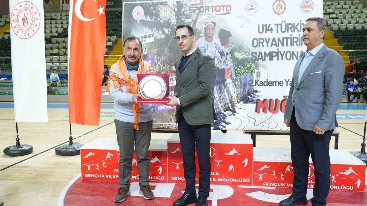 Muğla'da U14 Türkiye Oryantiring Şampiyonası: Genç Yıldızlar Kupalarına Kavuştu