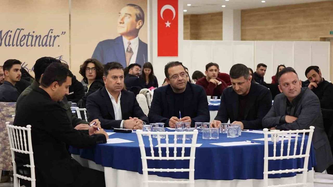 Muğla Gençlik Meclisi Buluşması: Başkan Aras’tan 'Gençlerden Gelen Her Fikre Hazırız' Mesajı