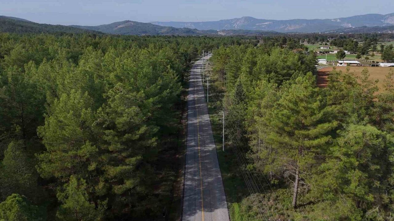 Muğla Ula'da 17,5 Milyon TL'lik Kırsal Yol Yatırımı Tamamlandı