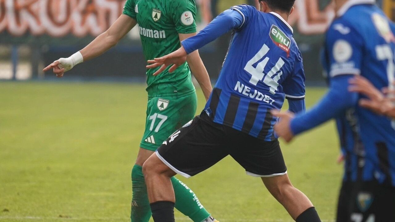 Muğlaspor Deplasmanda Zirveye: Karacabey Belediye Spor 0-1