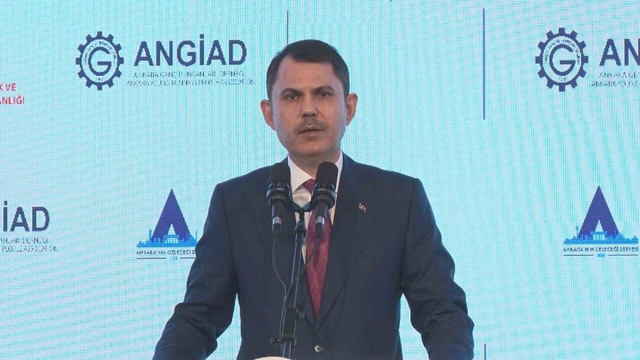 Murat Kurum: Türkiye asrın felaketini asrın inşa seferberliğine dönüştürdü