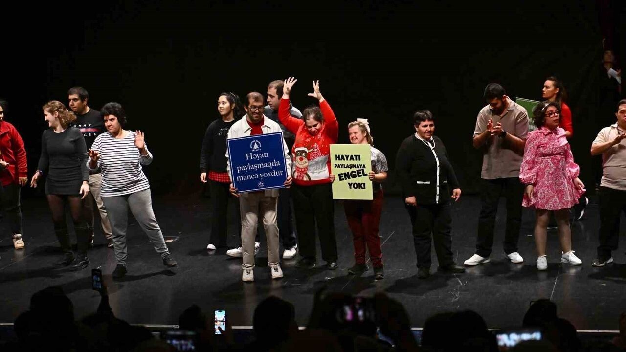 Muratpaşa'da Engelsiz Kafe'den 3 Aralık Dünya Engelliler Günü Gösterisi