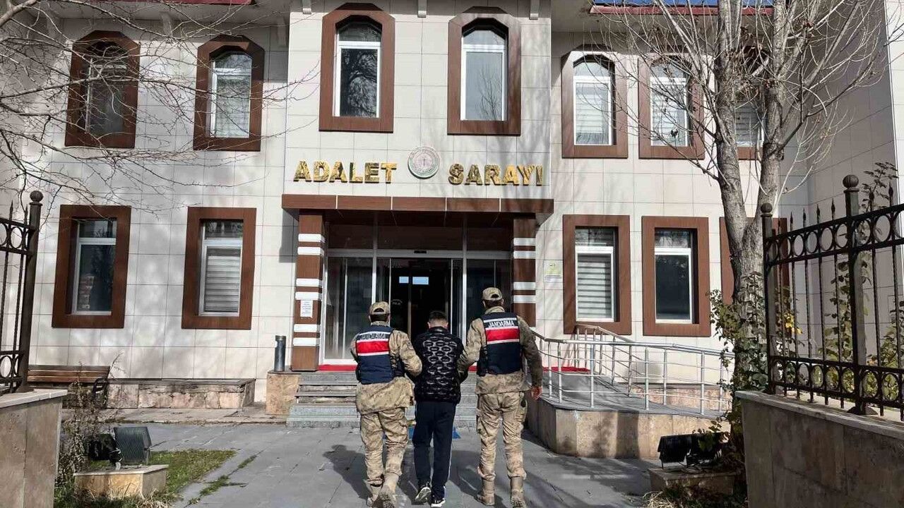 Muş'un Malazgirt İlçesinde Firari Hükümlü E.K. Jandarmaca Yakalandı