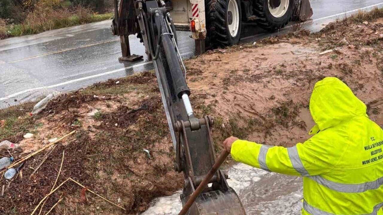 MUSKİ 7/24 Görevde: Muğla'da Sağanakla Mücadele