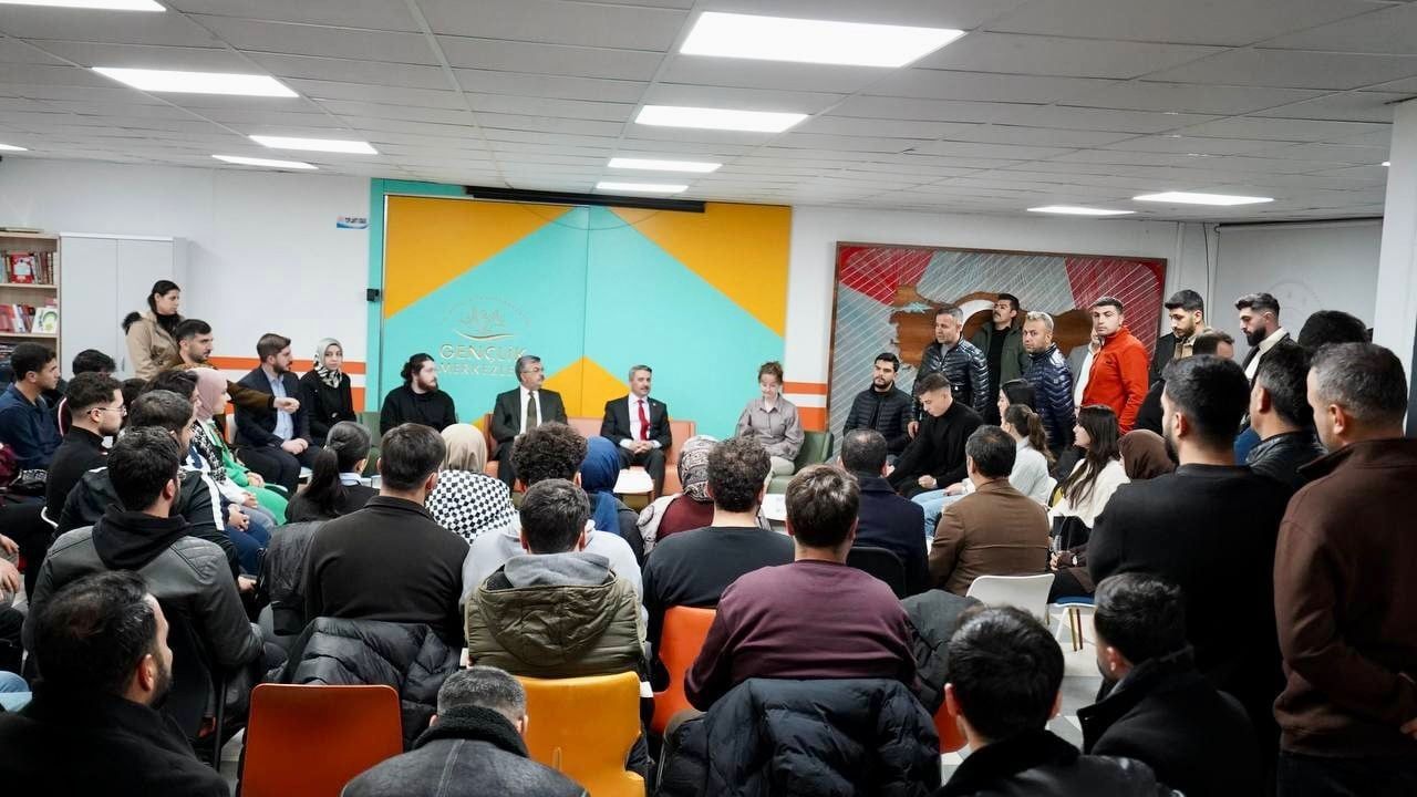 Mustafa Alkayış, Adıyaman Üniversitesi'nde Gençlere Mesaj