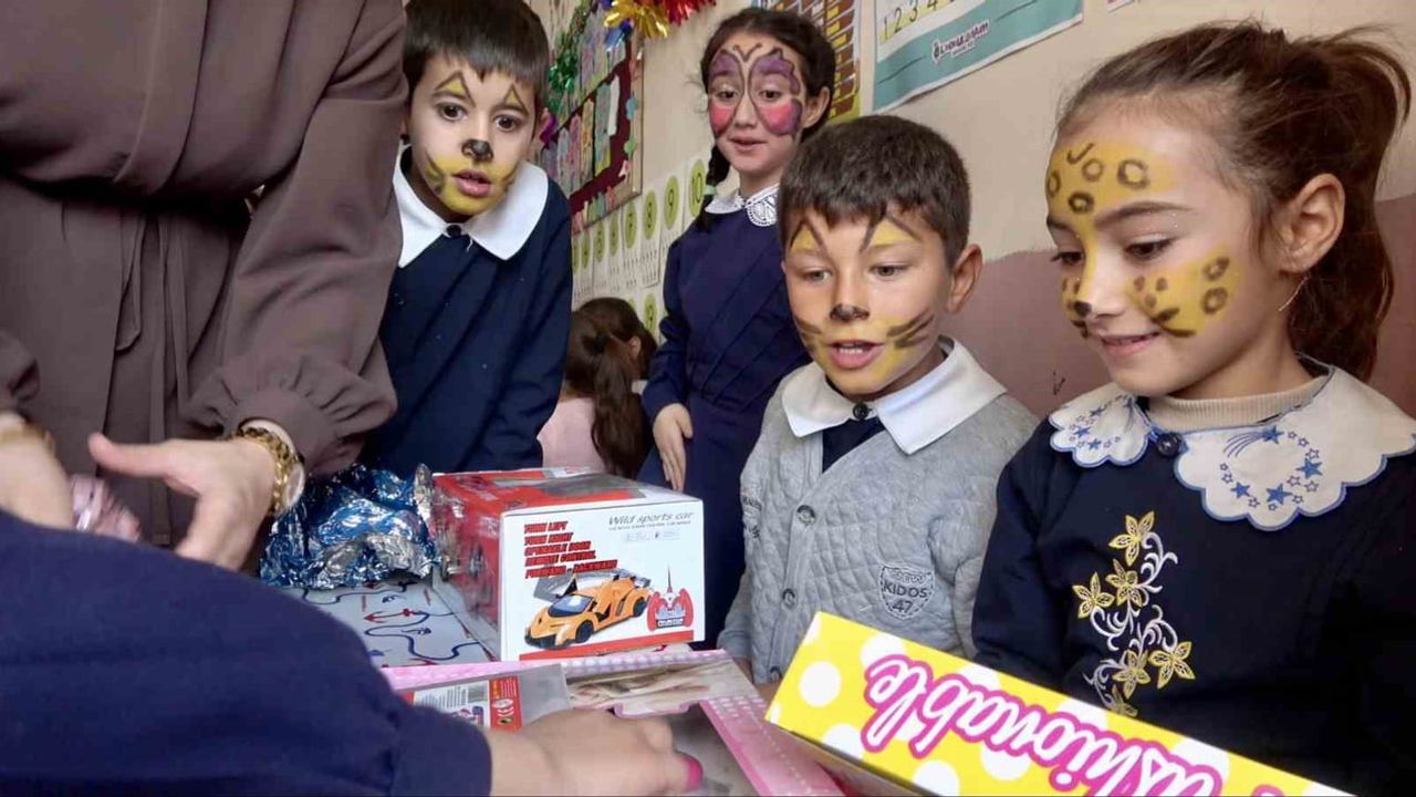 Mutluluk Harekatı Ağrı'da: İbrahim Çeçen Vakfı Binlerce Çocuğun Hayalini Gerçekleştirdi