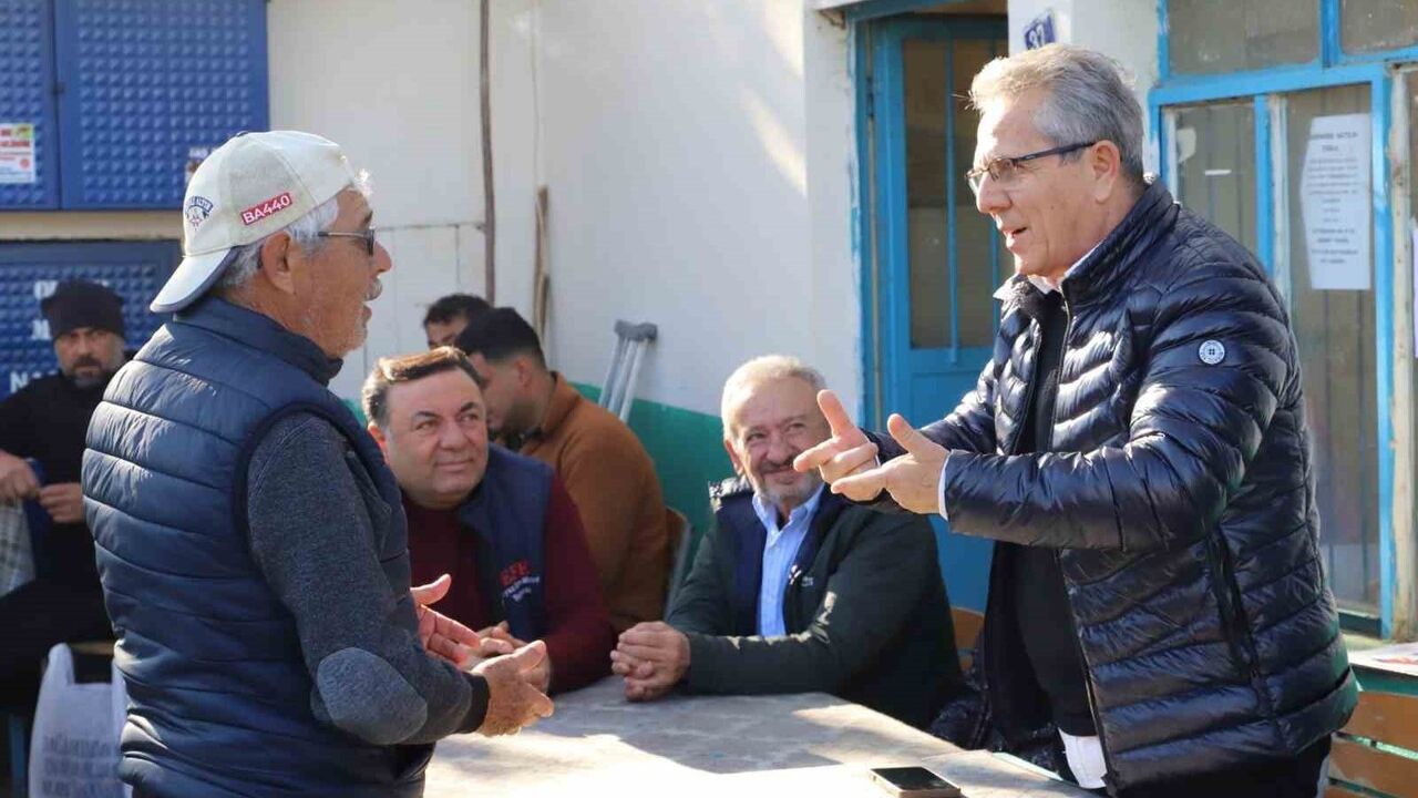 Nazilli Belediyesi'nin 'Yeşeren Topraklar'ı: 5 Bin Fidan Kısa Sürede Tükendi