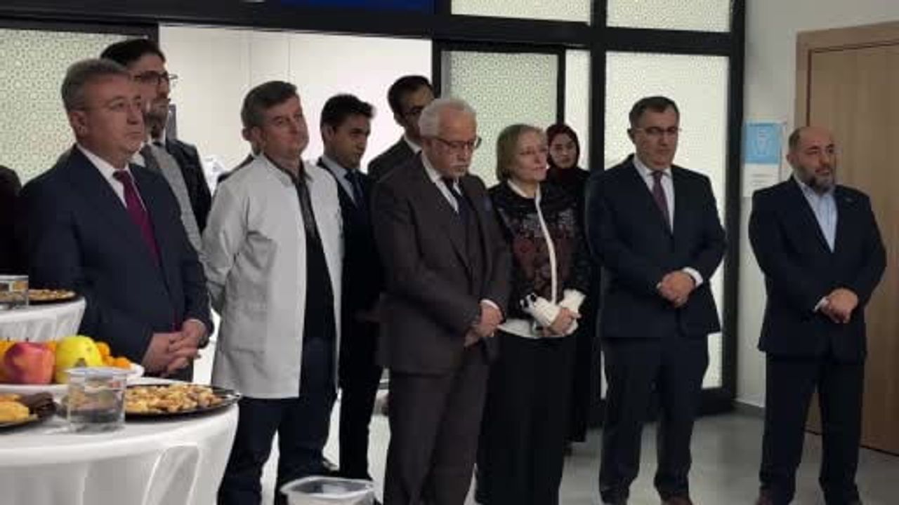 NEÜ Diş Hekimliği'nde Dijital Simülasyon Merkezi ve Mikroskop Destekli Eğitim Salonu Açıldı