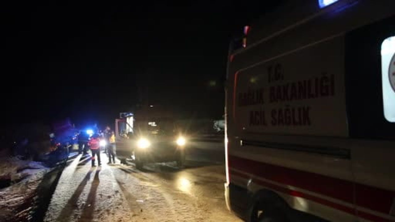 Nevşehir'de Buzlanma Kazalara Yol Açtı: 6 Kaza, 12 Yaralı