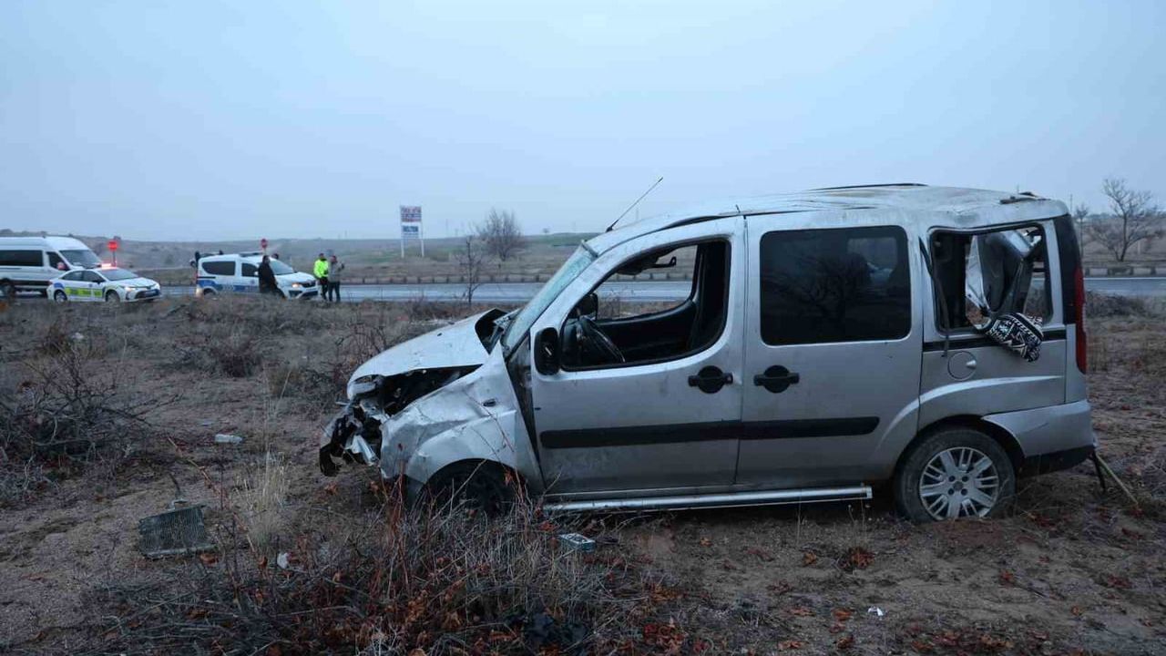 Nevşehir'de Hafif Ticari Araç Takla Attı: 1 Yaralı