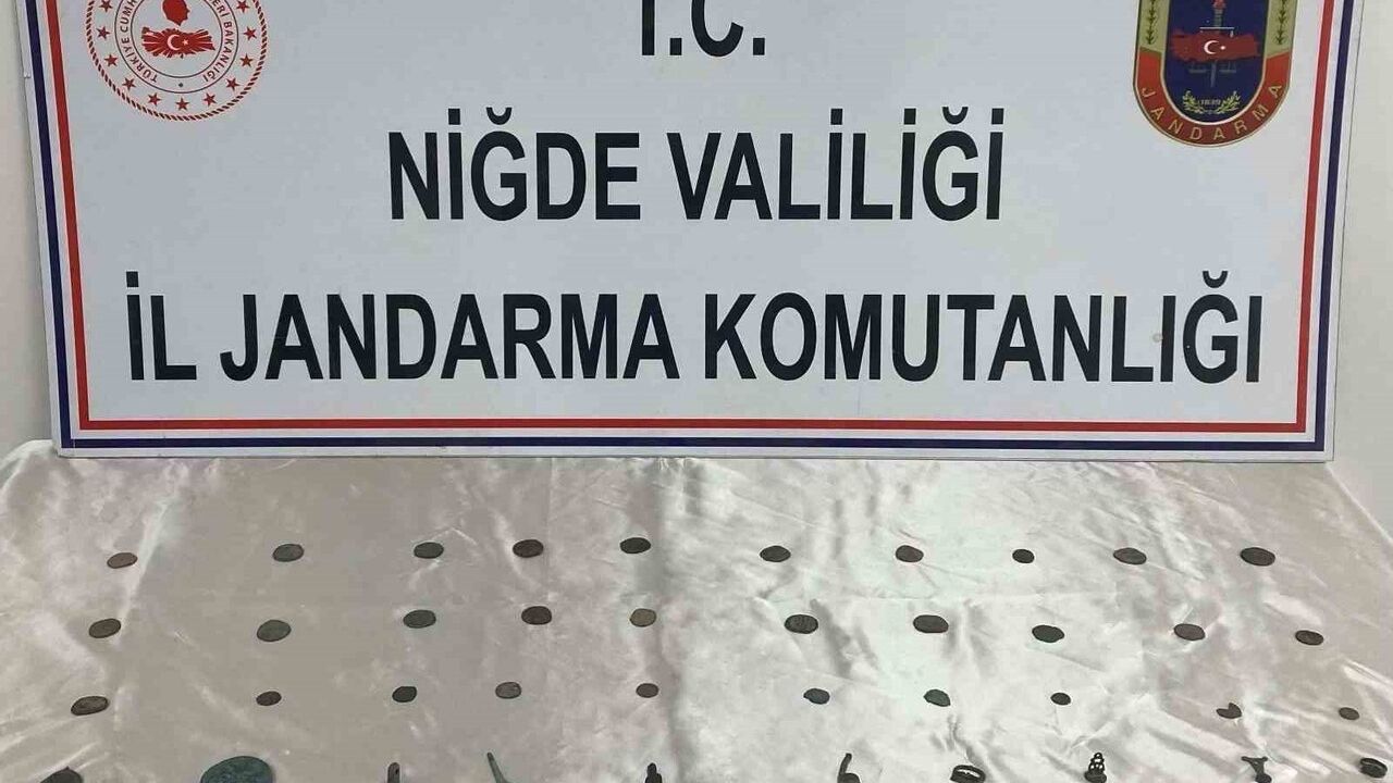 Niğde'de 'Anadolu Mirası Operasyonu': 42 Parça Tarihi Eser Ele Geçirildi