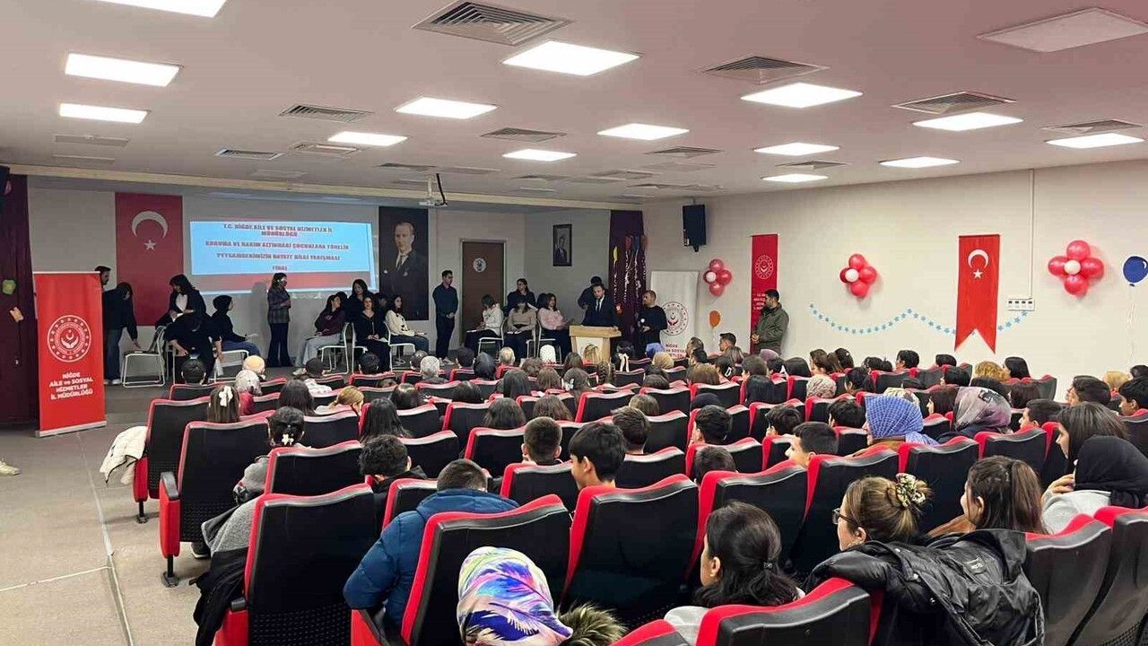 Niğde'de 'Siyer-i Nebi' Bilgi Yarışması Finali