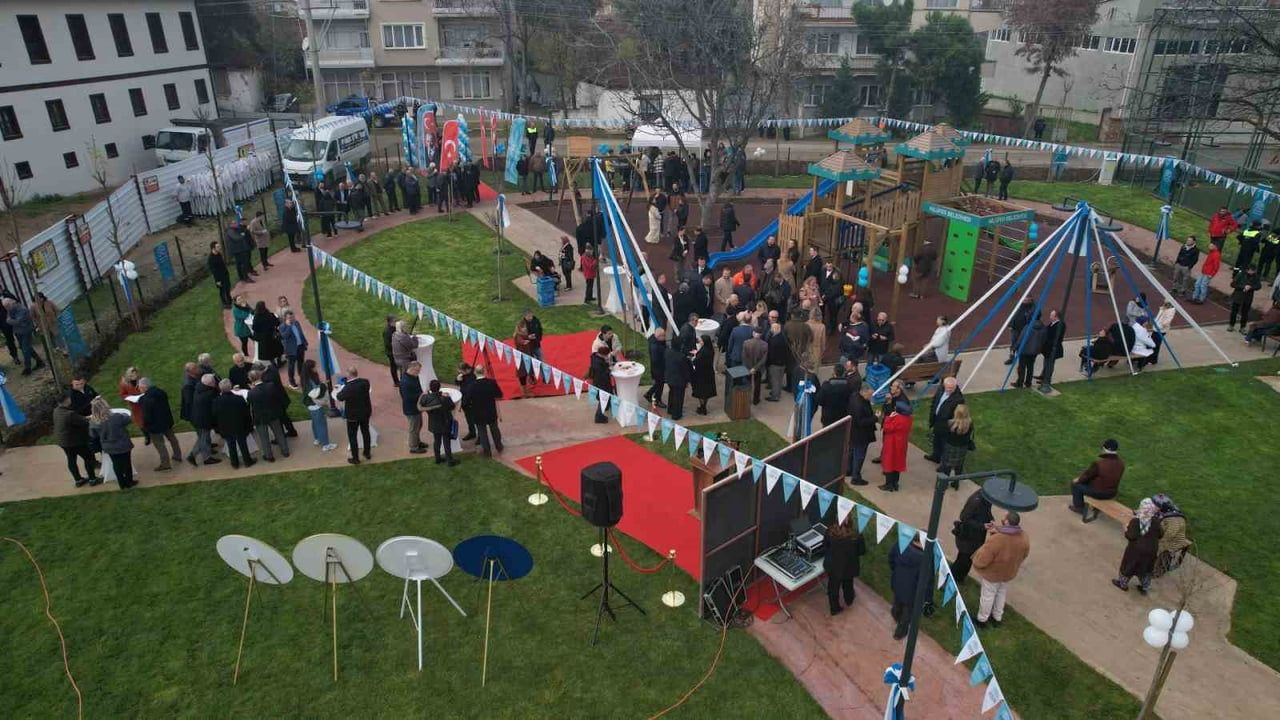 Nilüfer'de Yaylacık Parkı ve 153 m Koşu Yolu Hizmete Açıldı