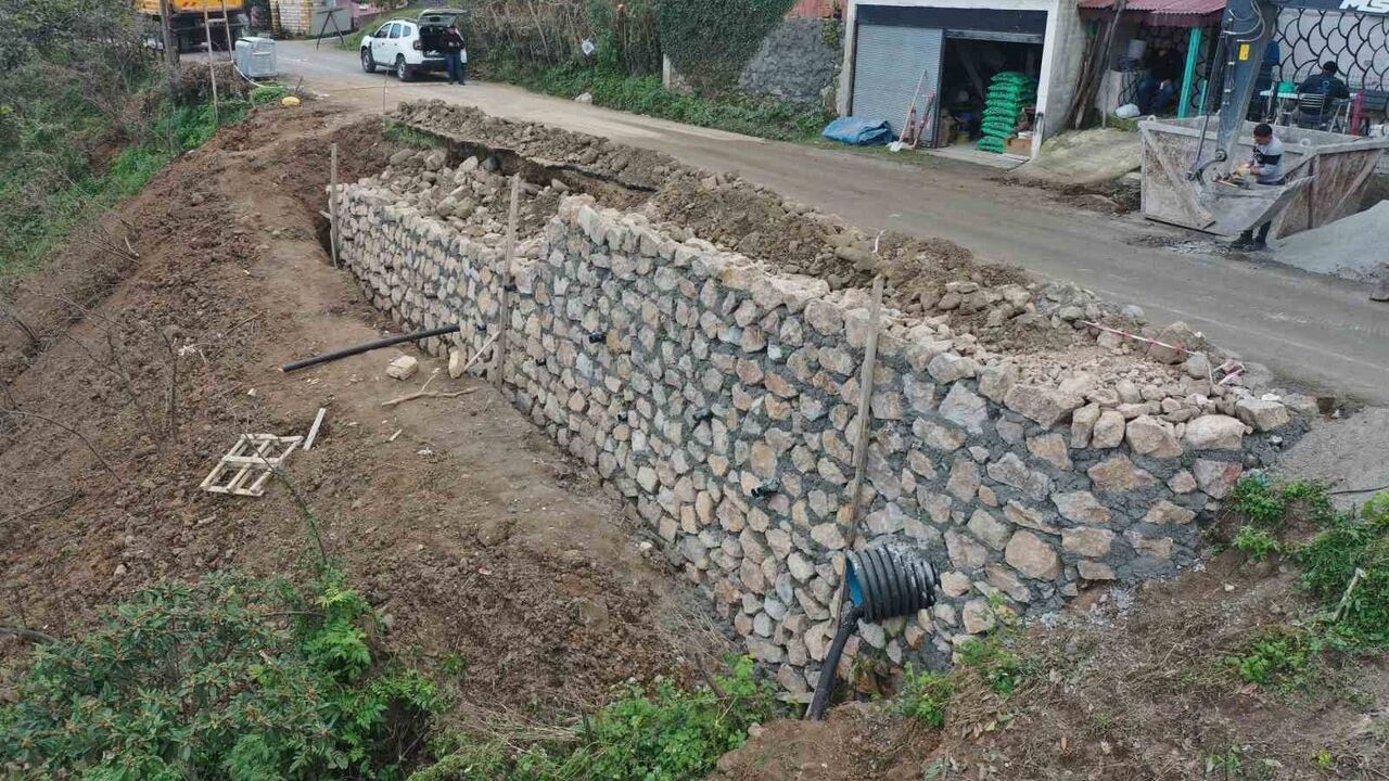 OBB, Altınordu'da 6,5 Yılda 42 bin 439 metreküp Taş Duvarla Güvenli Ulaşım Sağladı