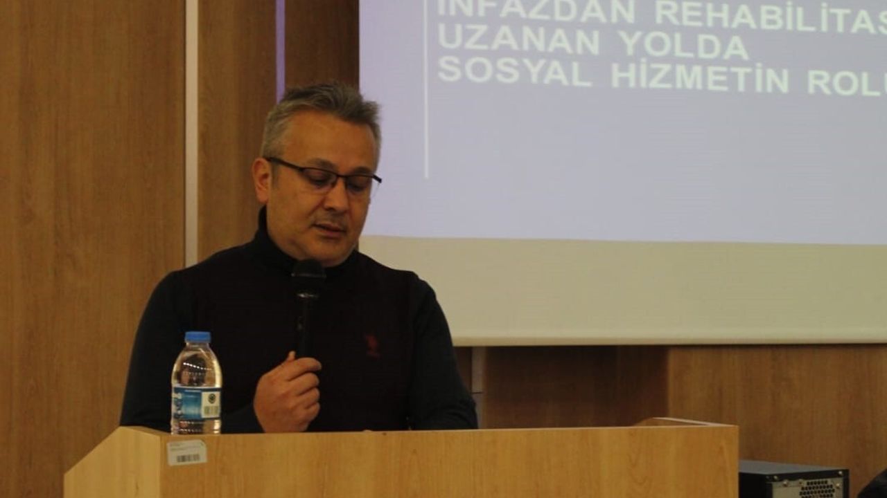 OMÜ'de Denetimli Serbestlik Sistemi Paneli: Sosyal Hizmet Rehabilitasyona Odaklandı