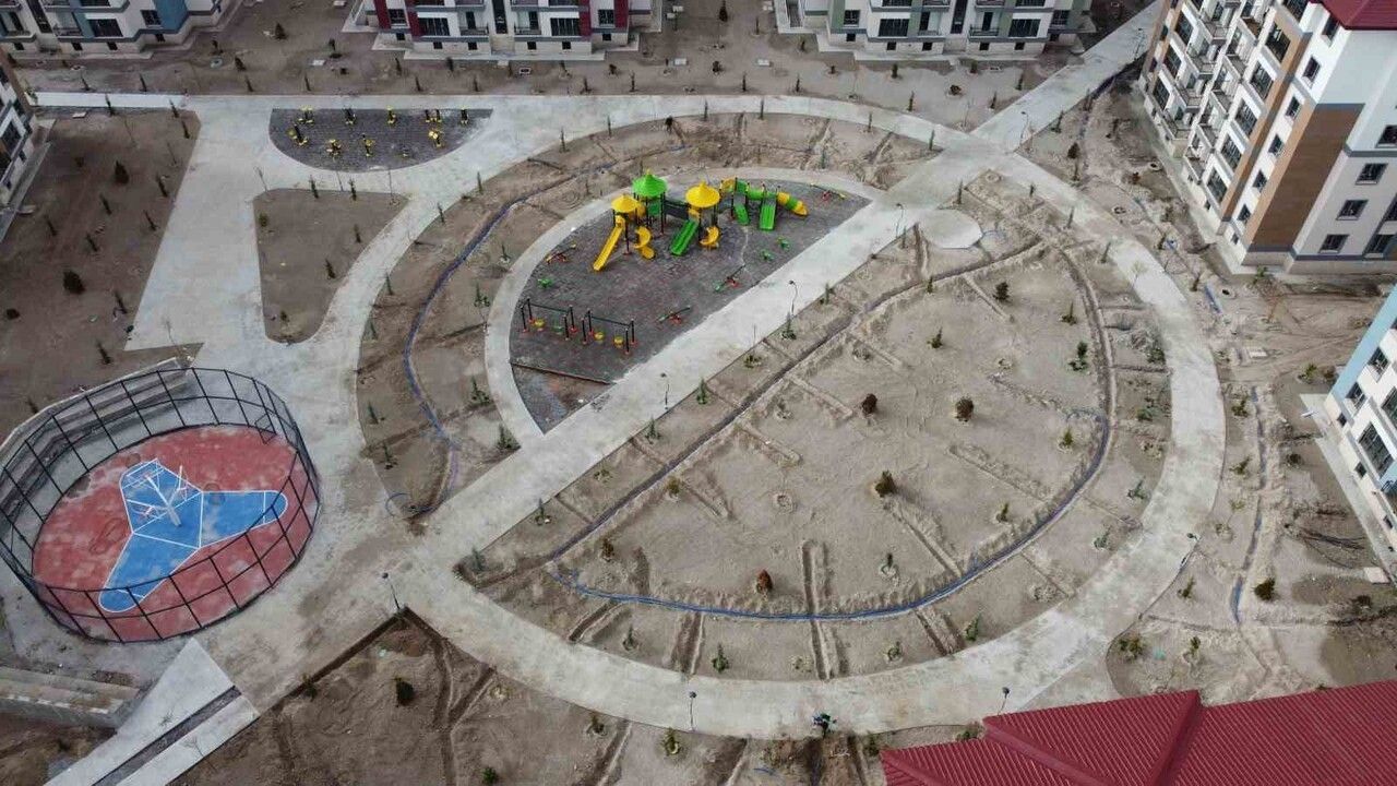 Oruçreis Kentsel Dönüşümünde Peyzaj ve Otomatik Sulama Hızlandı