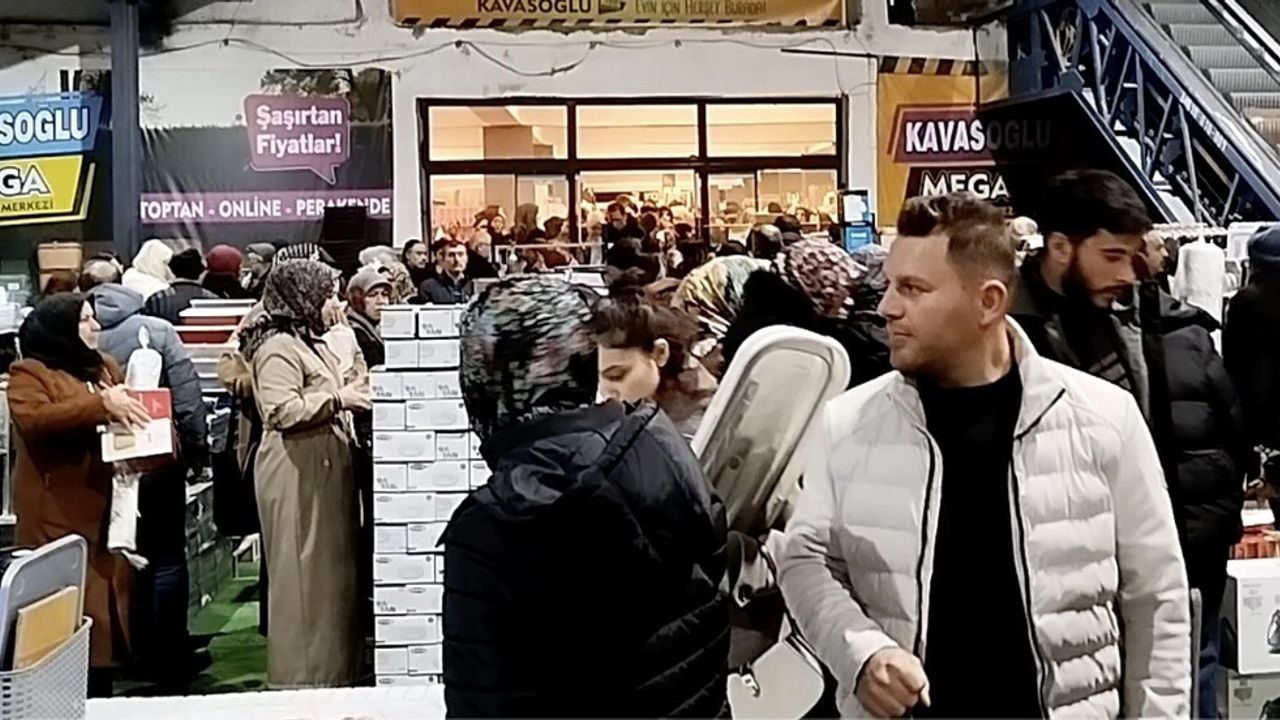 Osmancık'ta Açılış İndirimi İzdihama Dönüştü — 19 Ürün 19 Lira