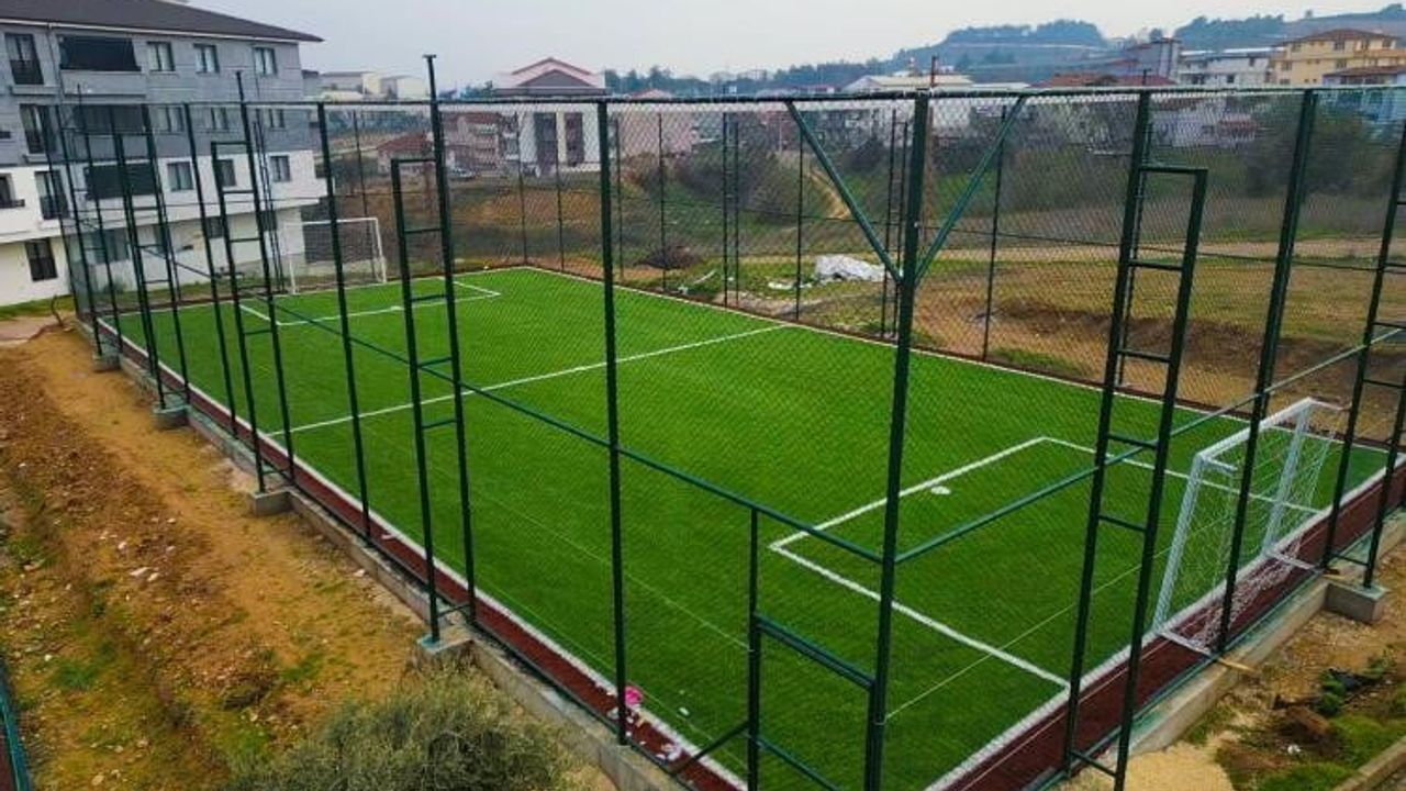Osmaneli'ne Yeni Halı Saha: Camikebir Mahallesi'nde Spor İmkanı