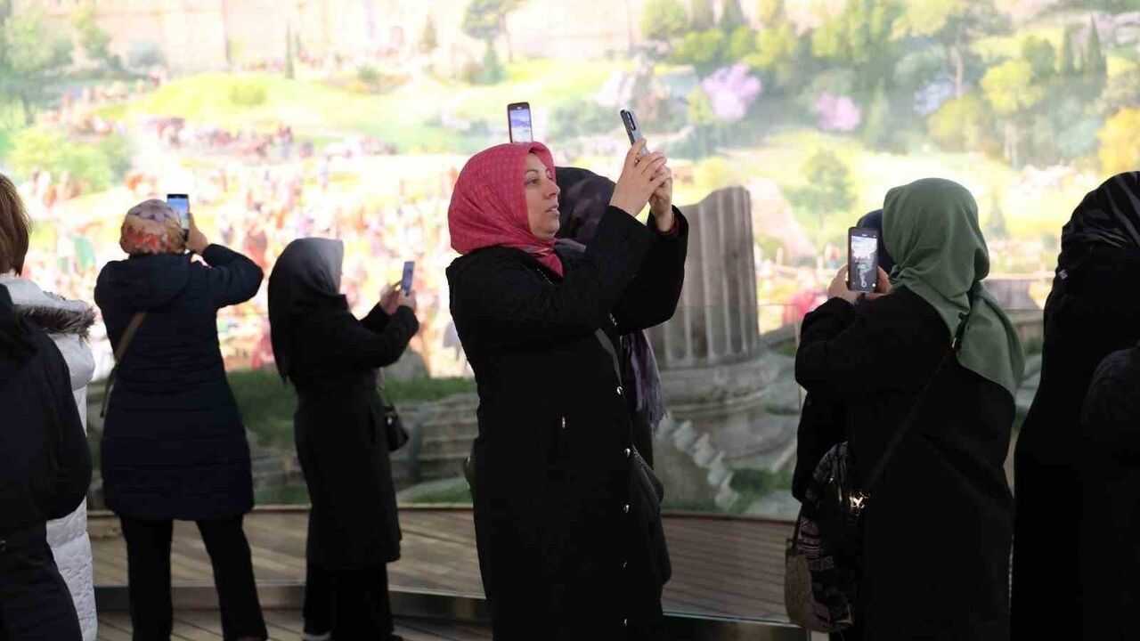 Osmangazi Belediyesi'nden Kadınlara Bursa Kültür Gezisi