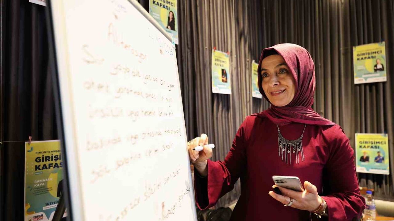 Osmangazi Belediyesi Şiir Atölyesi: 3 Haftada Yeni Şairler Yetişiyor