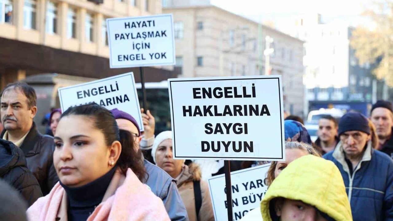 Osmangazi'de Engelliler İçin Farkındalık Yürüyüşü