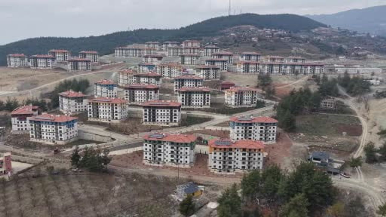 Osmaniye Bahçe'de 221 Deprem Konutunun Anahtarları Teslim Edildi