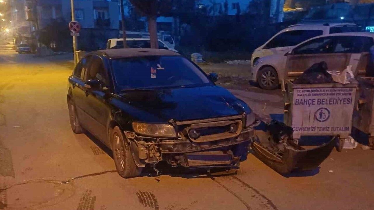 Osmaniye Bahçe'de çöp kamyonu ile otomobil çarpıştı — 1 yaralı