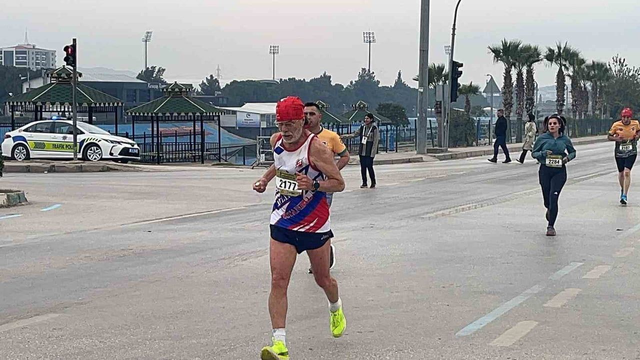 Osmaniye Uluslararası Yarı Maratonu'nu Alkanoğlu ve Çeto Kazandı