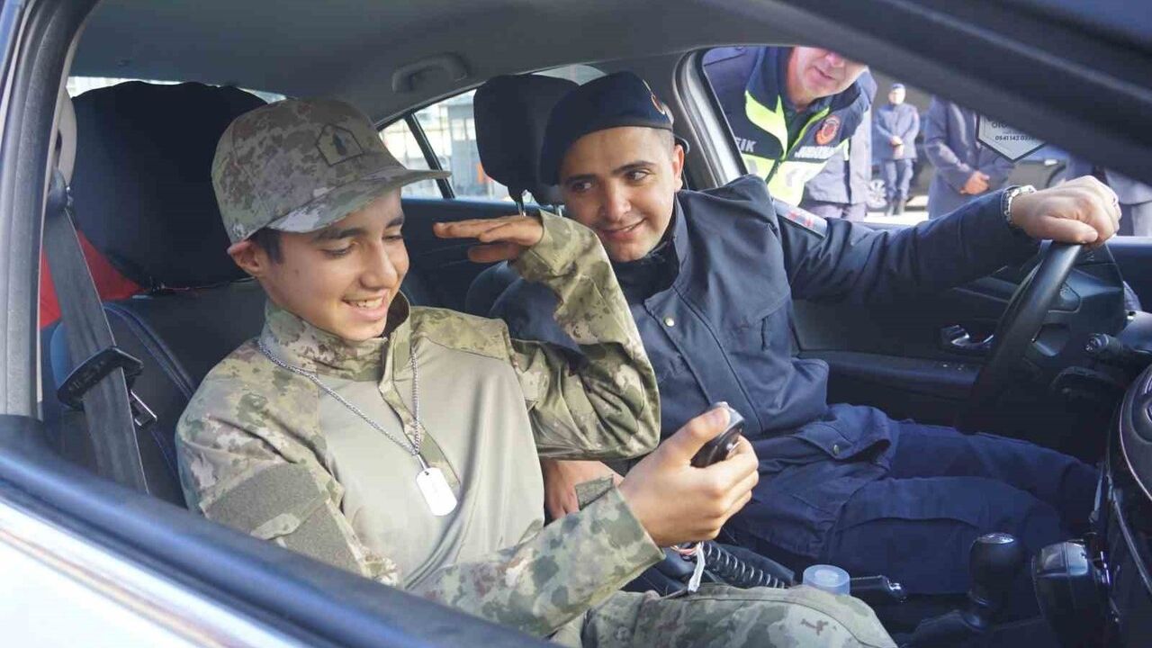 Otizmli Çocuğun Asker Olma Hayali Şuhut’ta Gerçekleşti