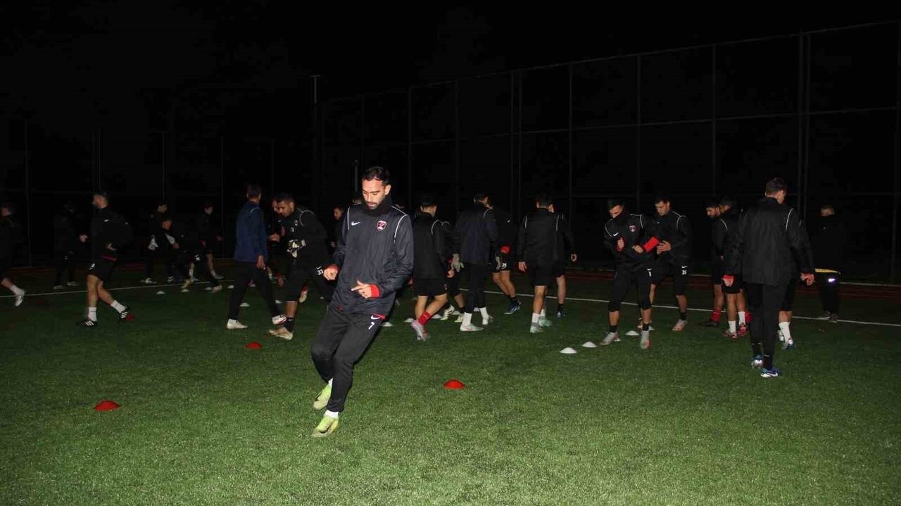 Özcan Sert: 'En kısa sürede puan toplayacağız' — Denizli İdmanyurdu Balıkesirspor Hazırlıkları