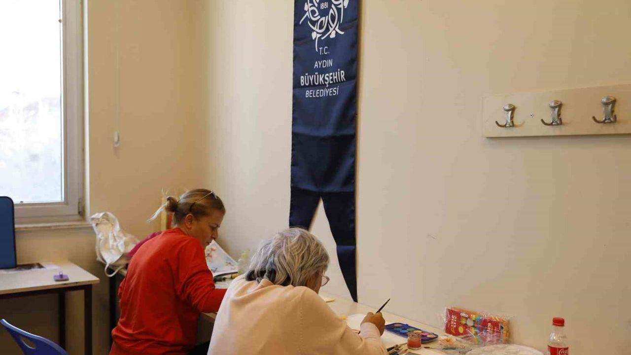 Özlem Çerçioğlu: Sanat Her Kesime Ulaşmalı — Aydın'da Güz Dönemi Resim Eğitimleri