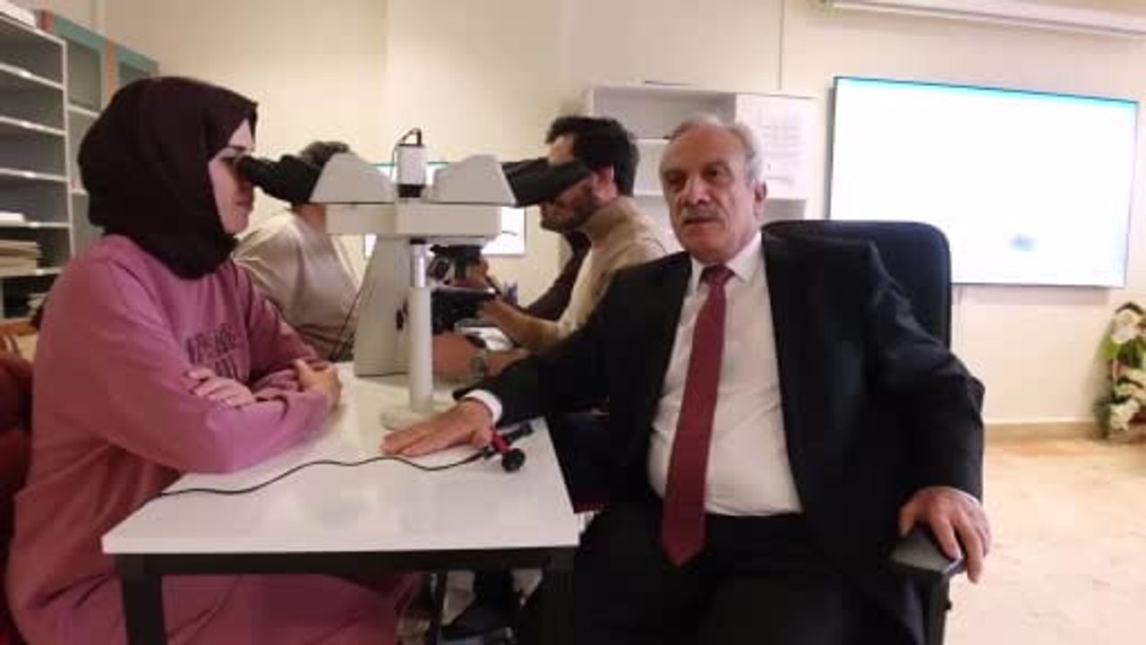 Patoloji Uyarısı: 'Her doku örneği kanser anlamına gelmiyor' — Prof. Dr. İbrahim Hanifi Özercan