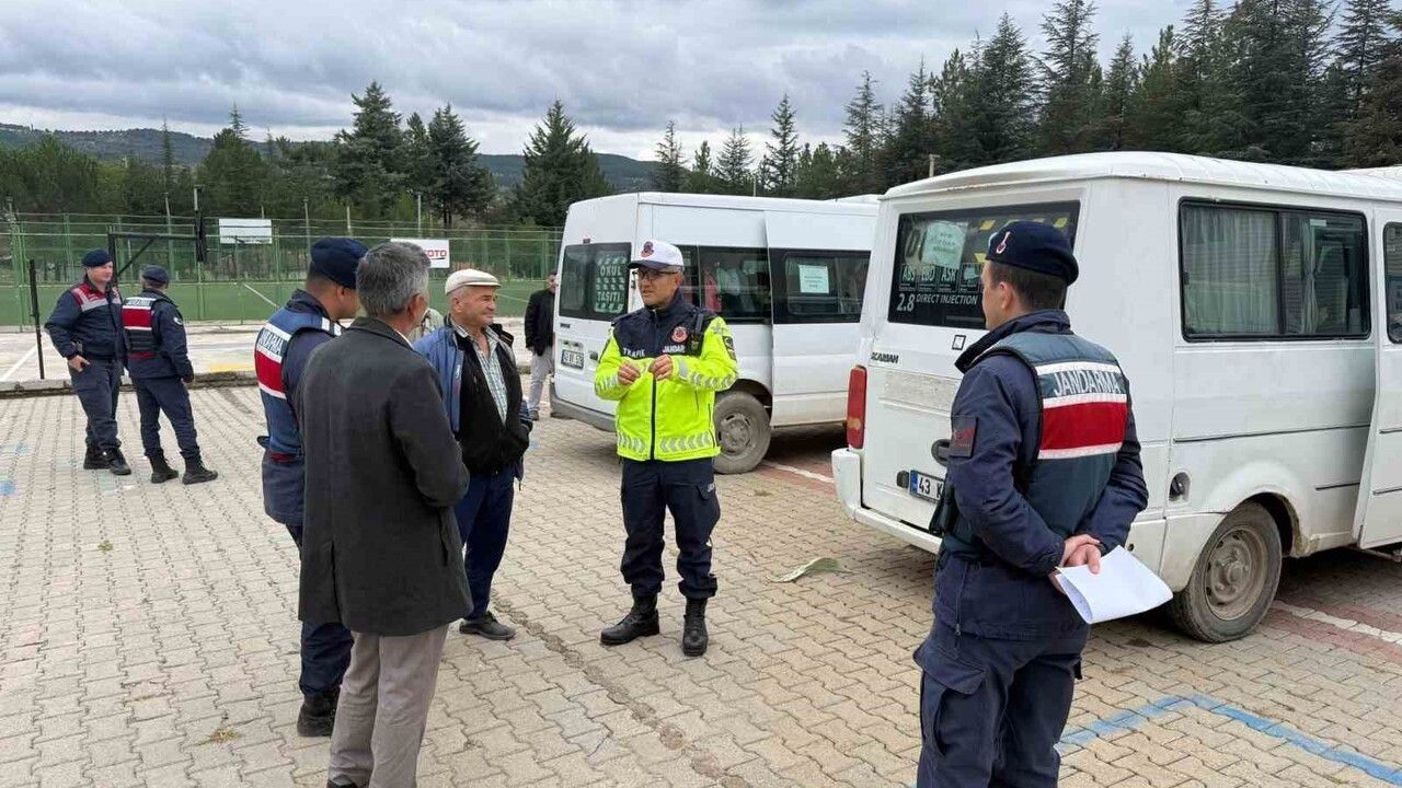 Pazarlar'da Okul Servislerine Ortak Denetim