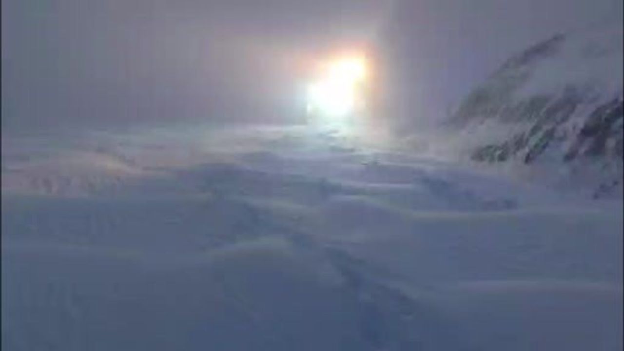 Pervari'de Geçittepe Grup Köy Yolu Kar Nedeniyle Kapandı